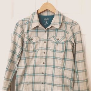 NWOT Mountain Hardware Trekkin Flannel